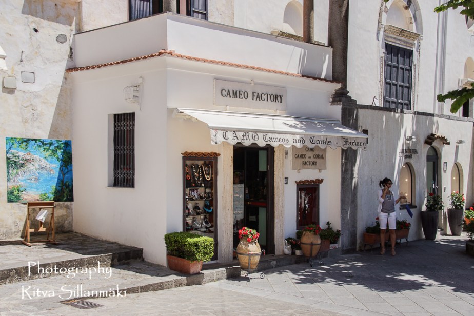 Thursday doors -Ravello