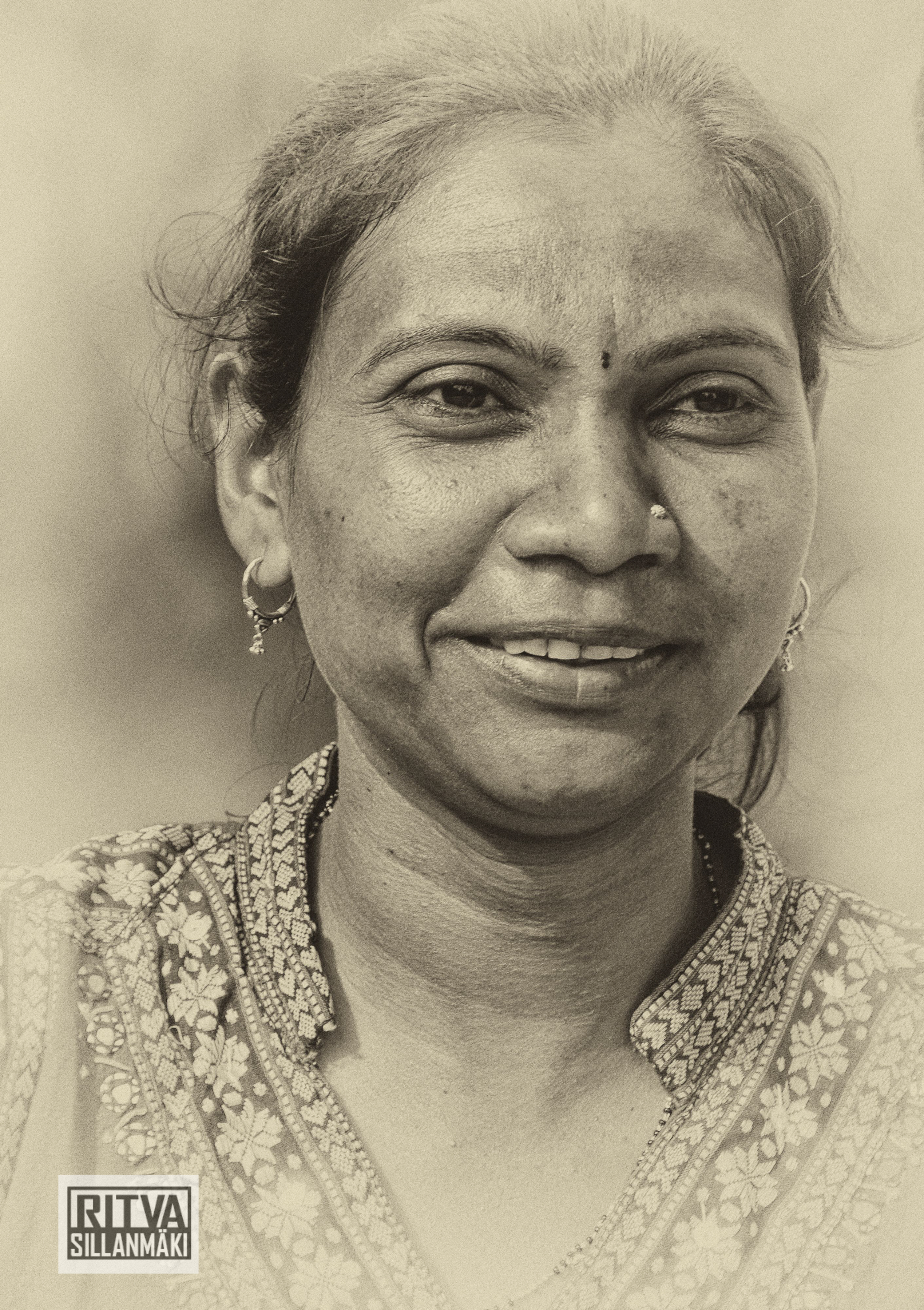 Indian woman-3.jpg