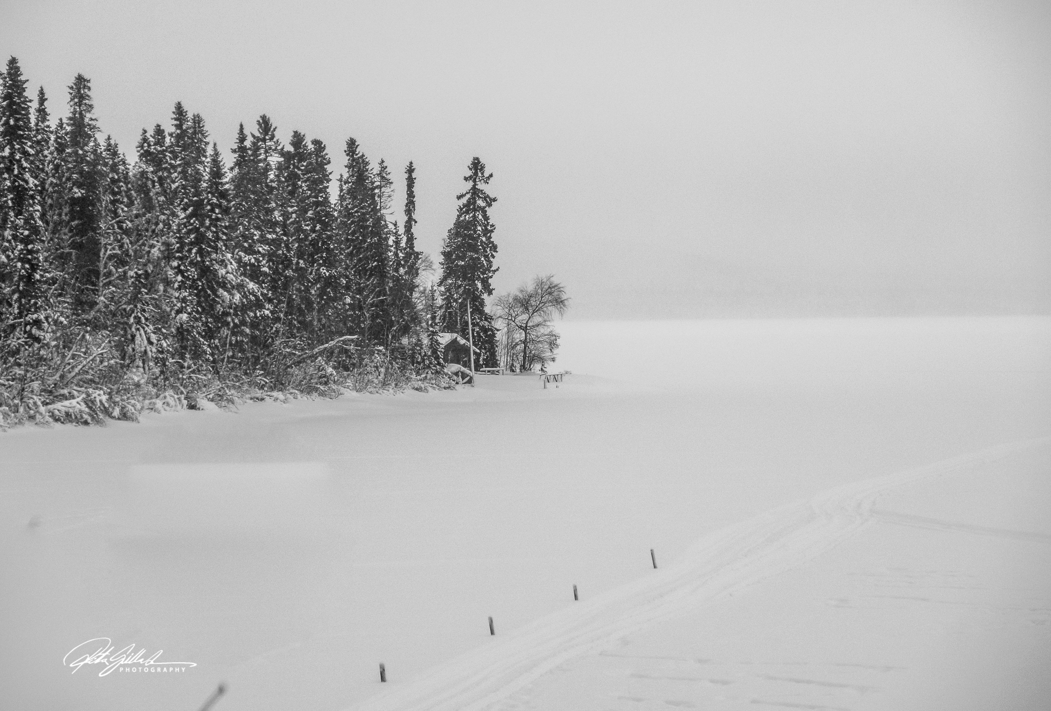 lapland-_-lake-covered-in-snow-bw-1-of-1