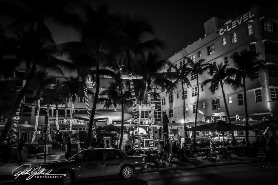 Miami South Beach- BW (4 of 7)