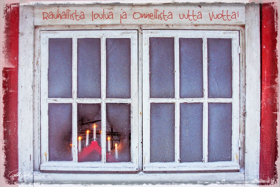 joulu2018-red text top.jpg