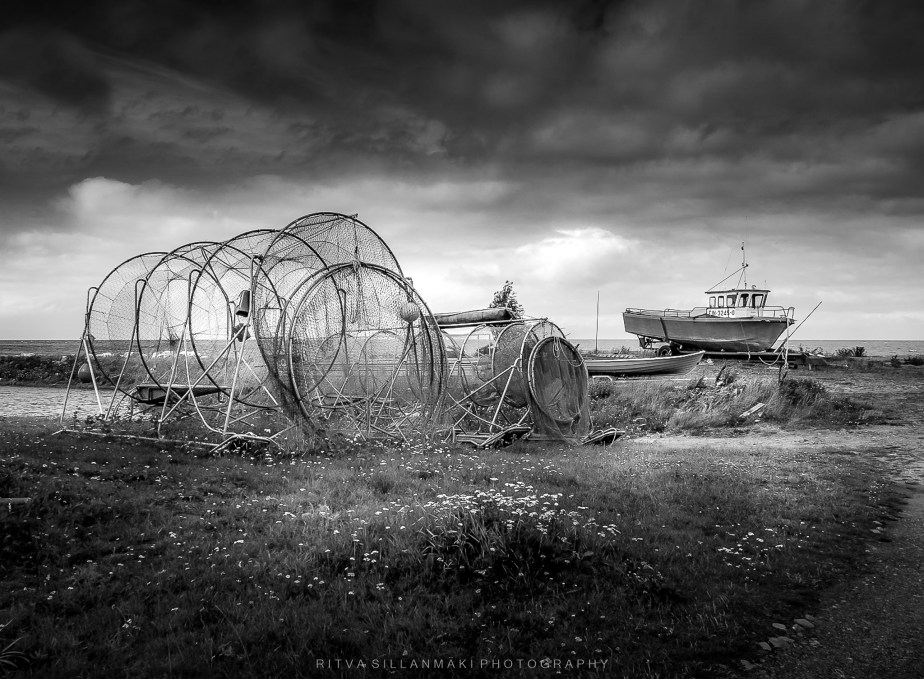 Beautiful in Black and White&nbsp;1