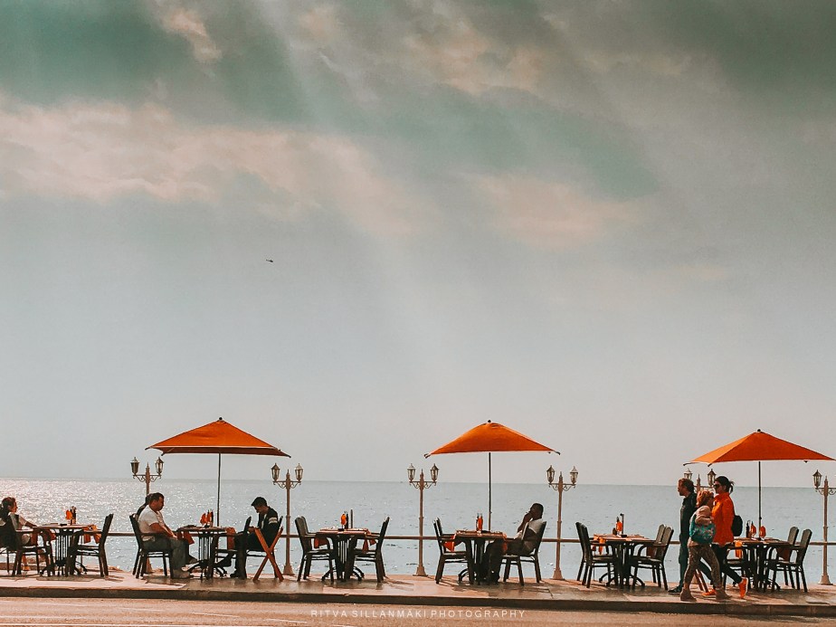 Street photography  – Side walk&nbsp;cafe