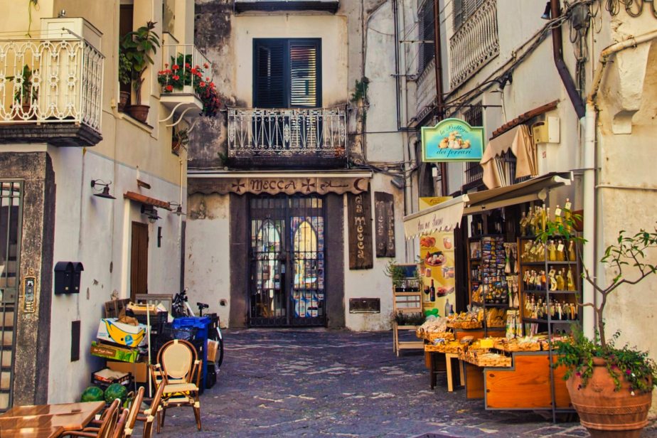 door – in&nbsp;italy