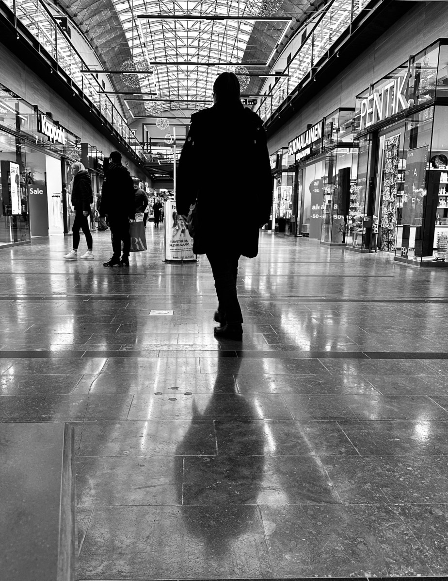 Street Photography – at the&nbsp;mall