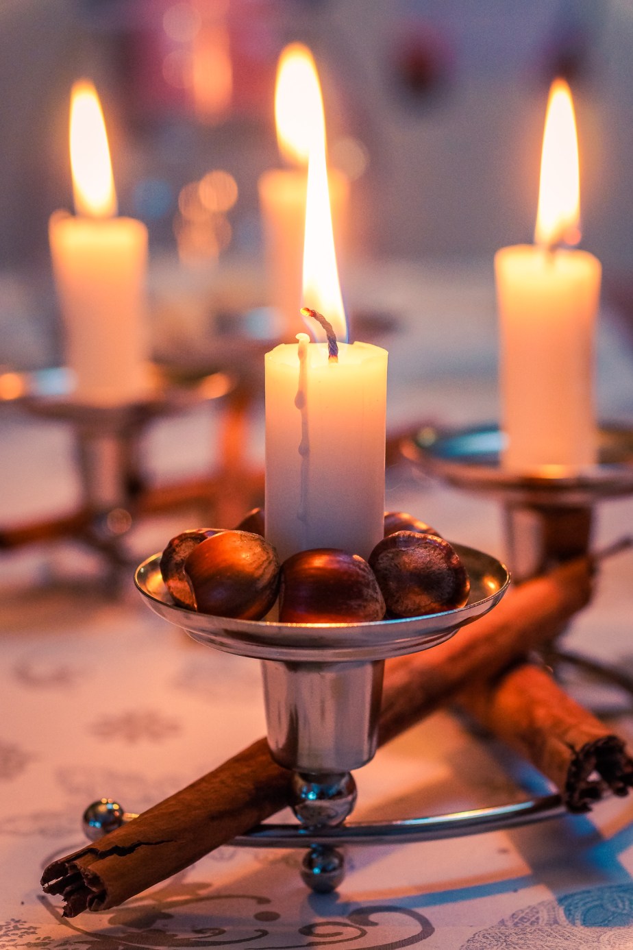 warmth of the candle light&nbsp;shines