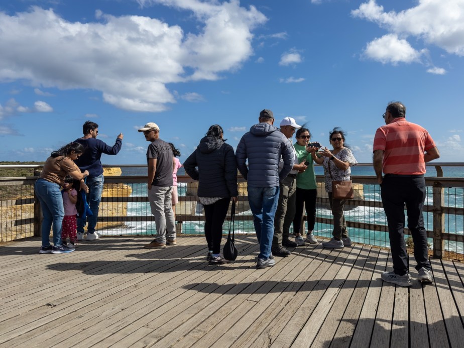 Lens-artists – bold