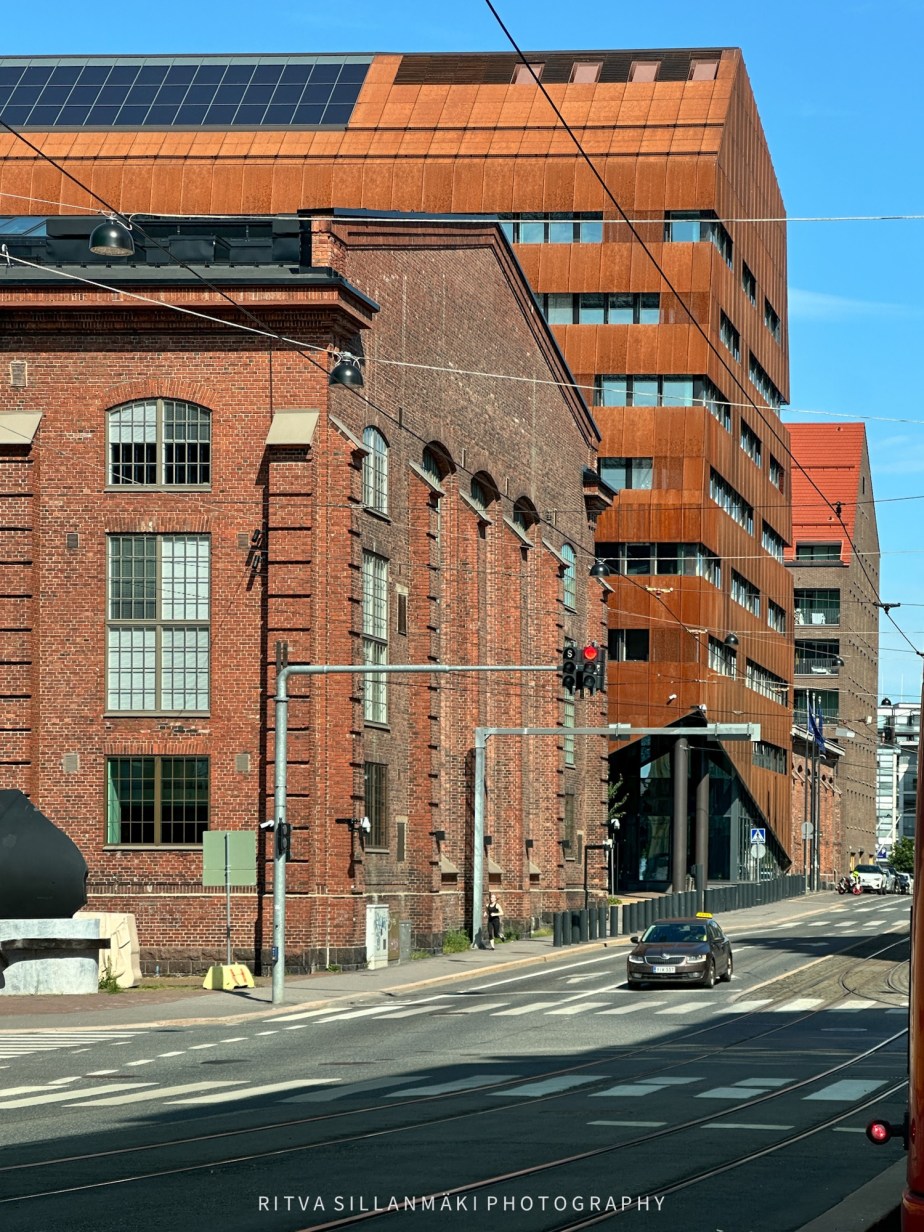 Simply Red-Crossing –