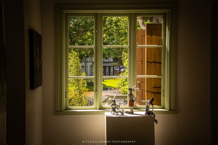 The Listener, A Muse in an Artist’s&nbsp;Study