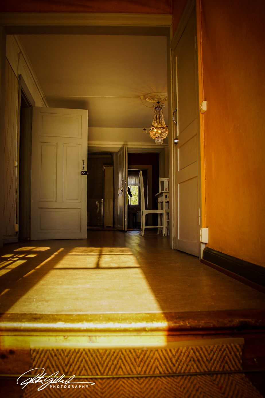 A Glimpse of sunlit&nbsp;hallway
