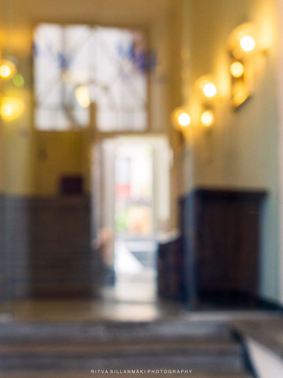 An intentionally defocused interior scene